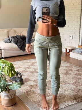 Lululemon Dance Studio Jogger 29” Grey Sage Green Size 6